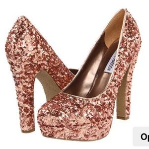 Steve Madden P-Rebaa Rose Gold Sequin Pump 7.5